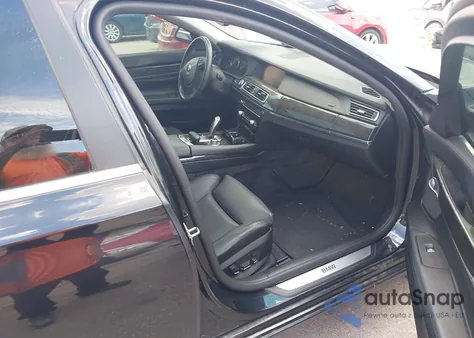 2011 BMW 750Li xDrive z USA, uszkodzony, nr VIN WBAKC8C57BC434226